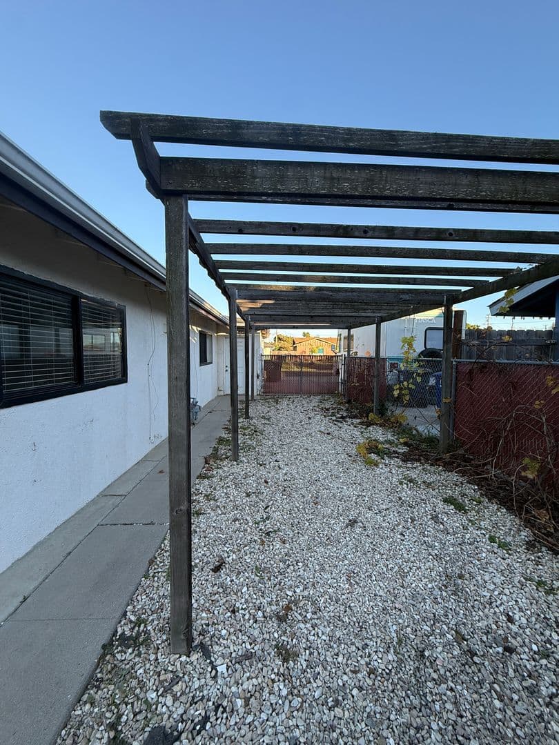 Santa Maria House: 3729 Bryce Place