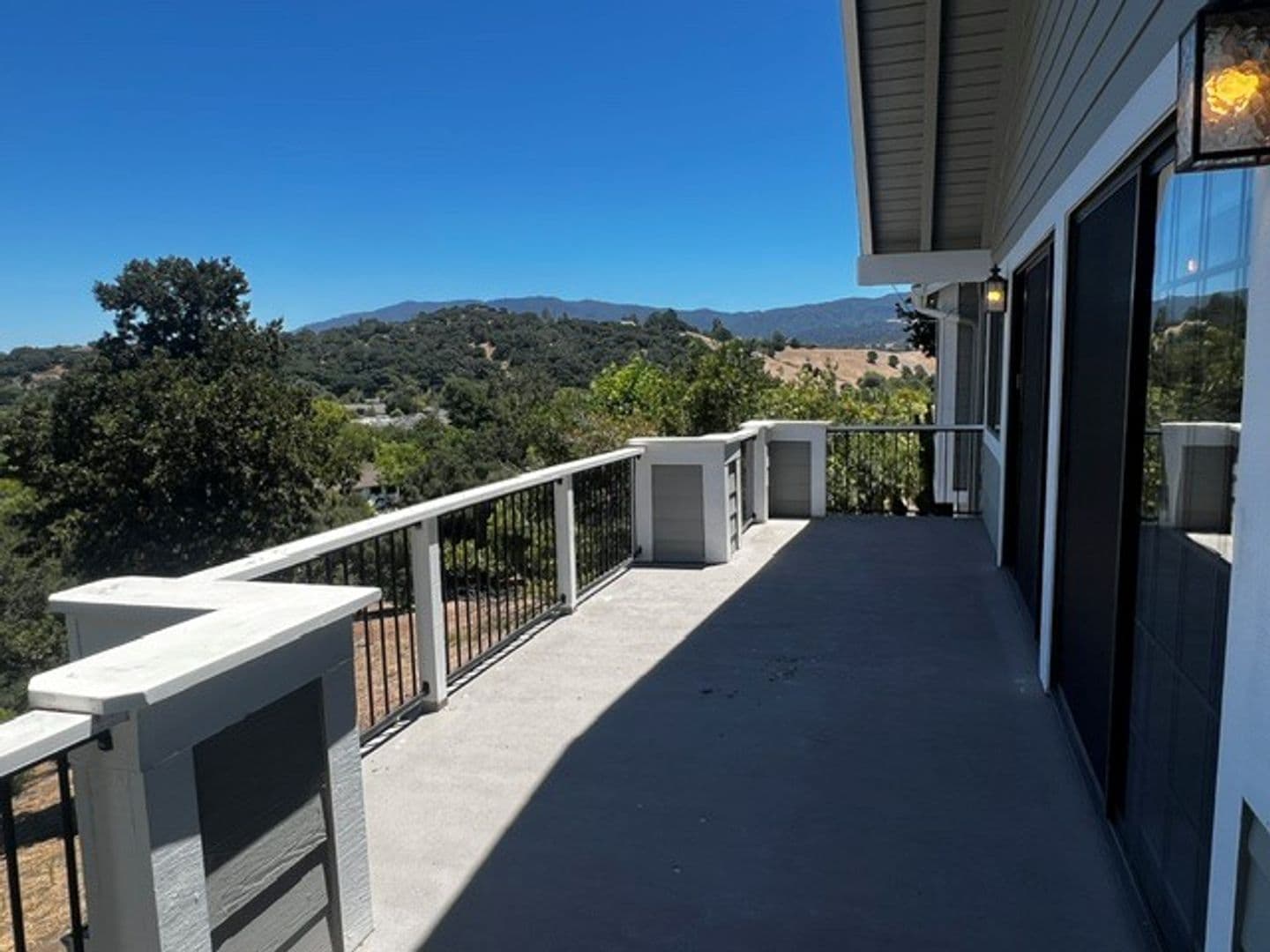 Solvang House: 736 Hillside Drive