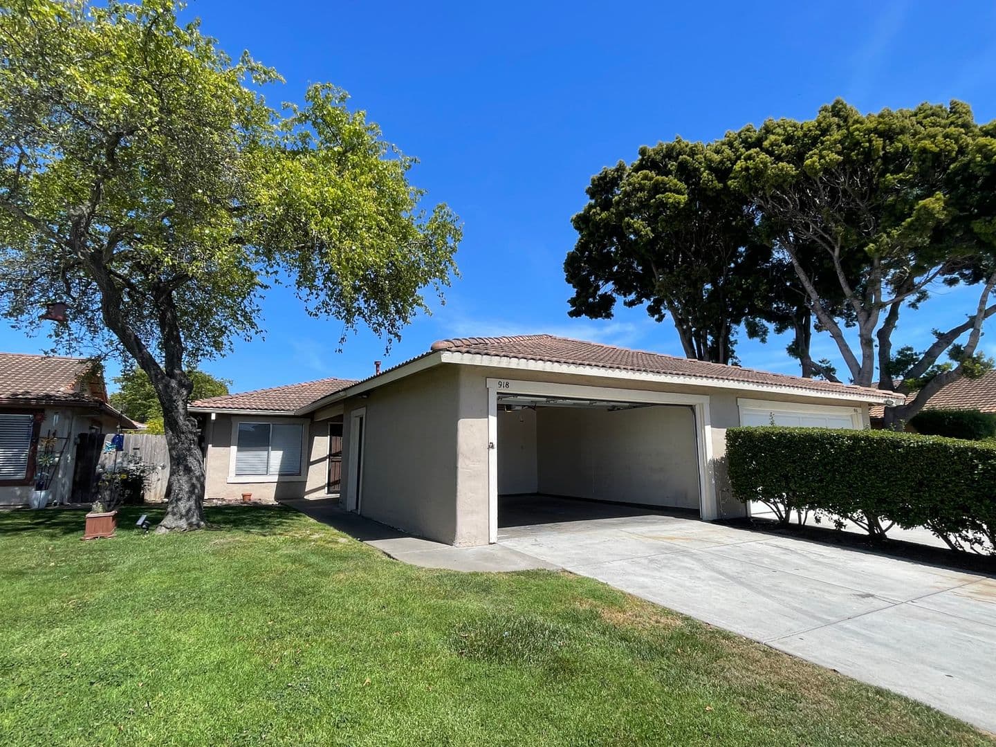 Lompoc House: 918 North N Place