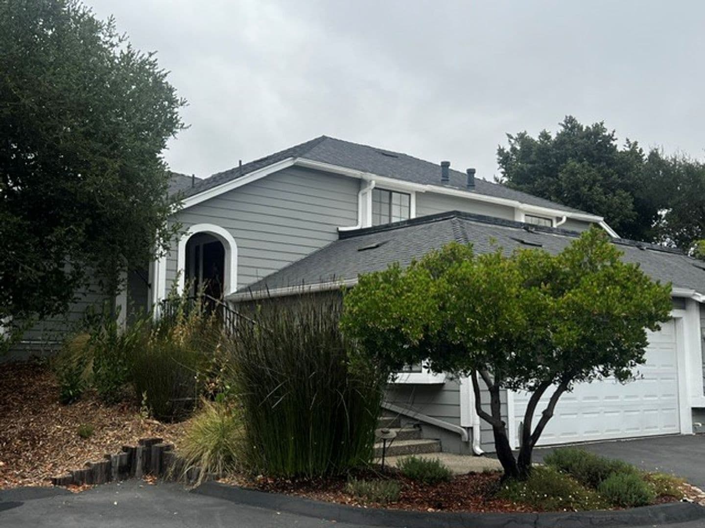 Solvang House: 736 Hillside Drive