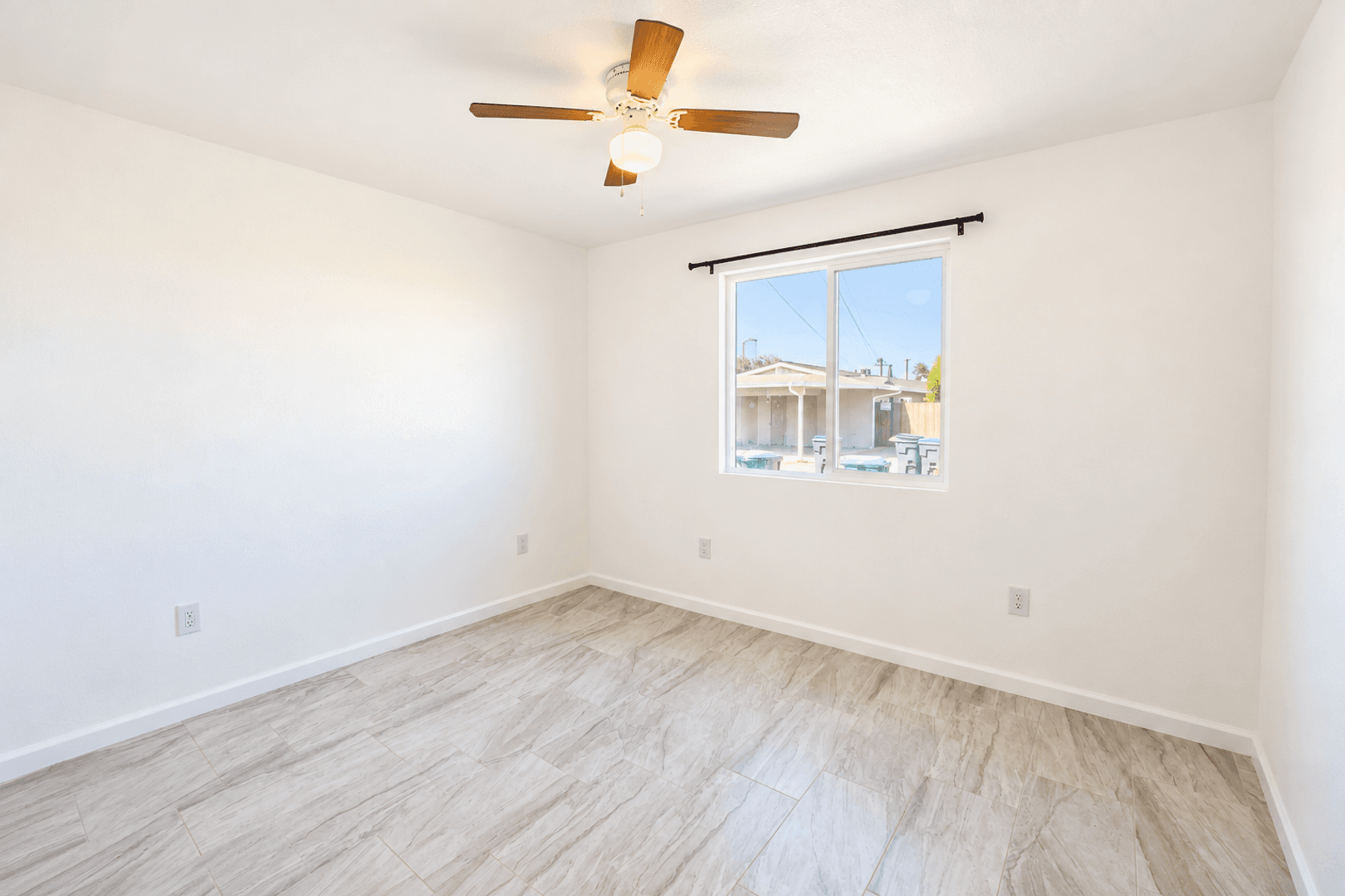 Lompoc House: 223 North B Street, Unit A