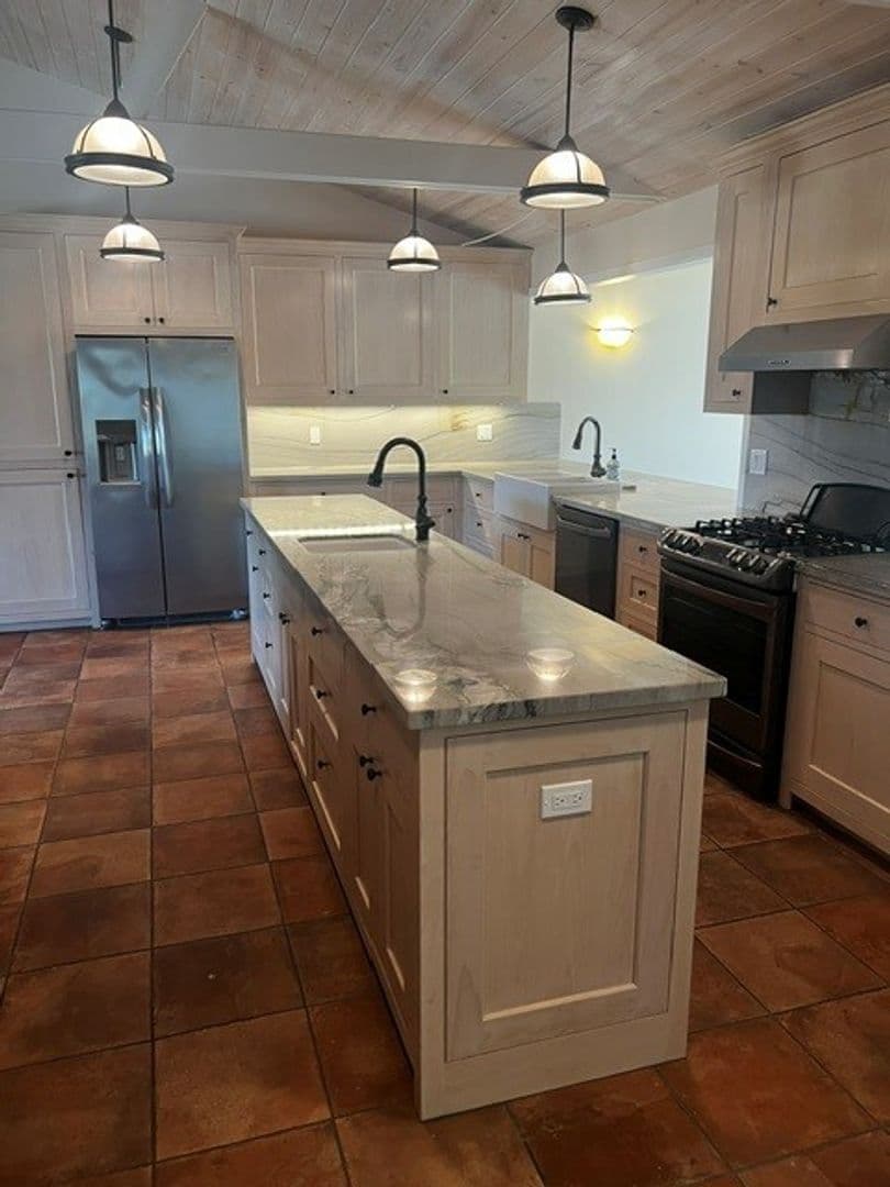 Santa Ynez House: 1701 Calzada Avenue