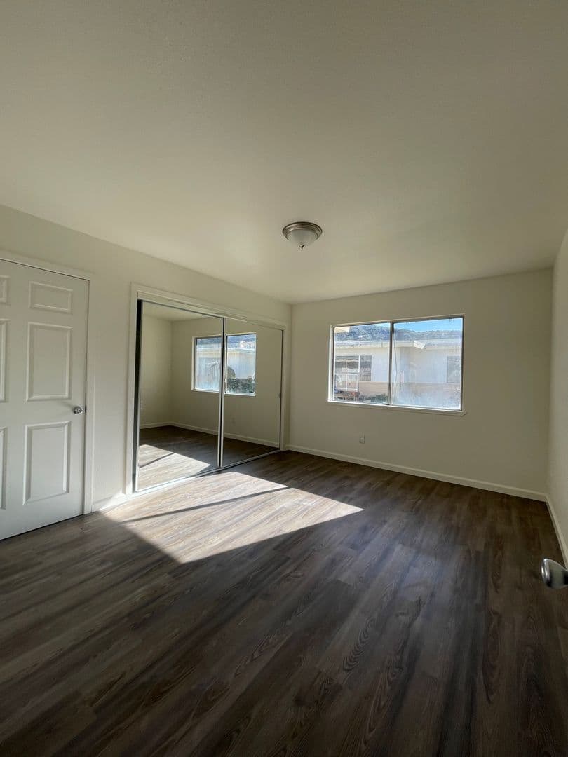 Lompoc Apartment: 425 South G Street