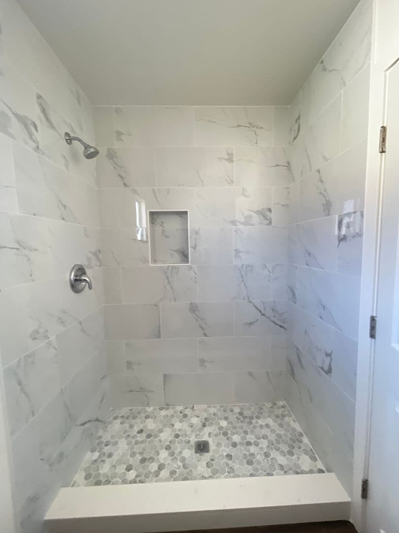 Lompoc Apartment: 425 South G Street