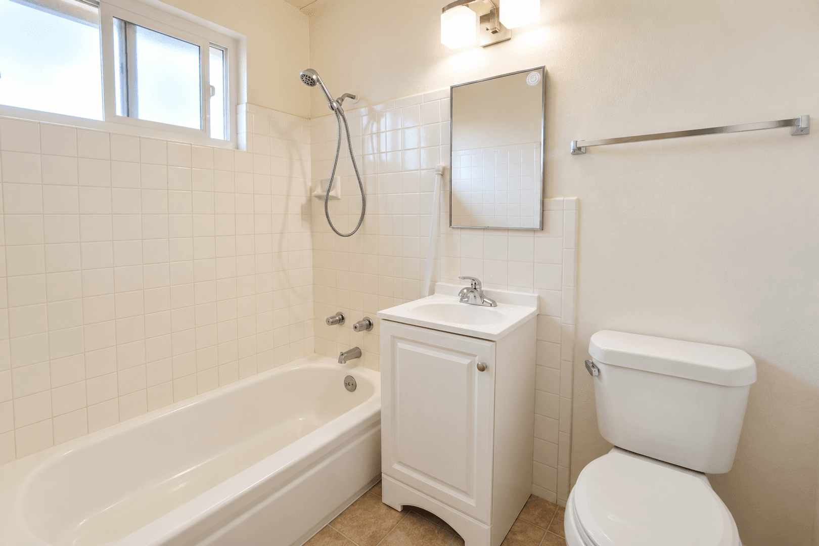 Lompoc Apartment: 117-121 South "K" Street