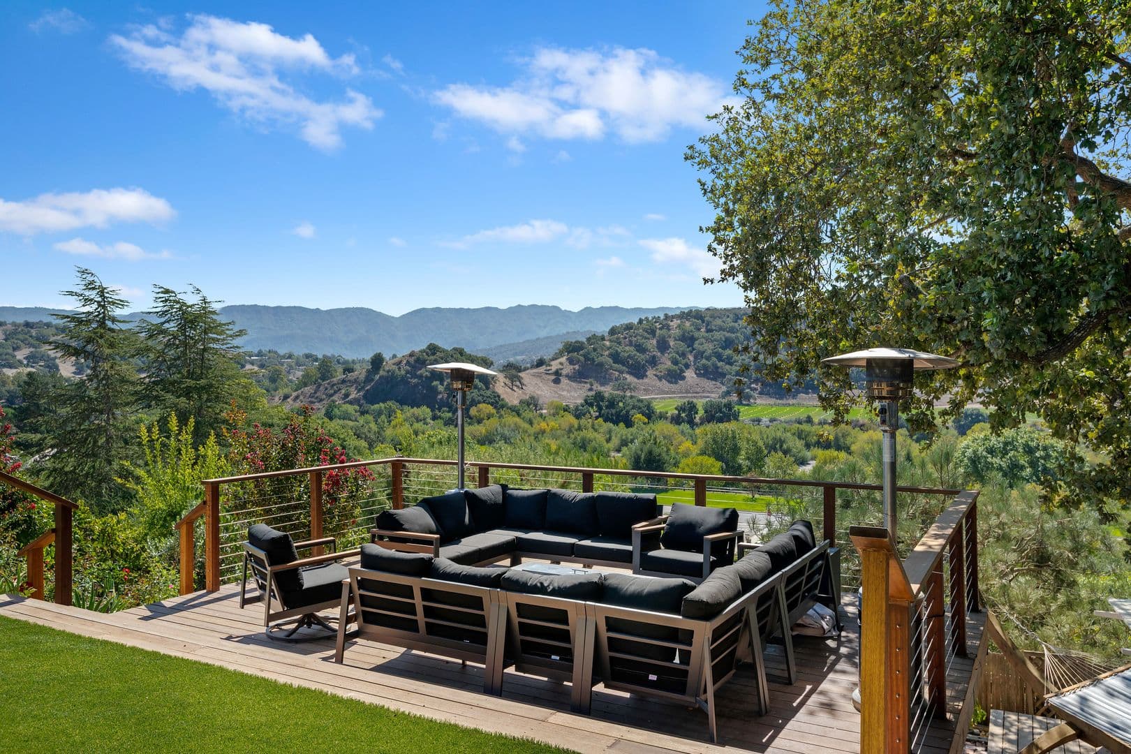 Solvang House: 137 3rd Street