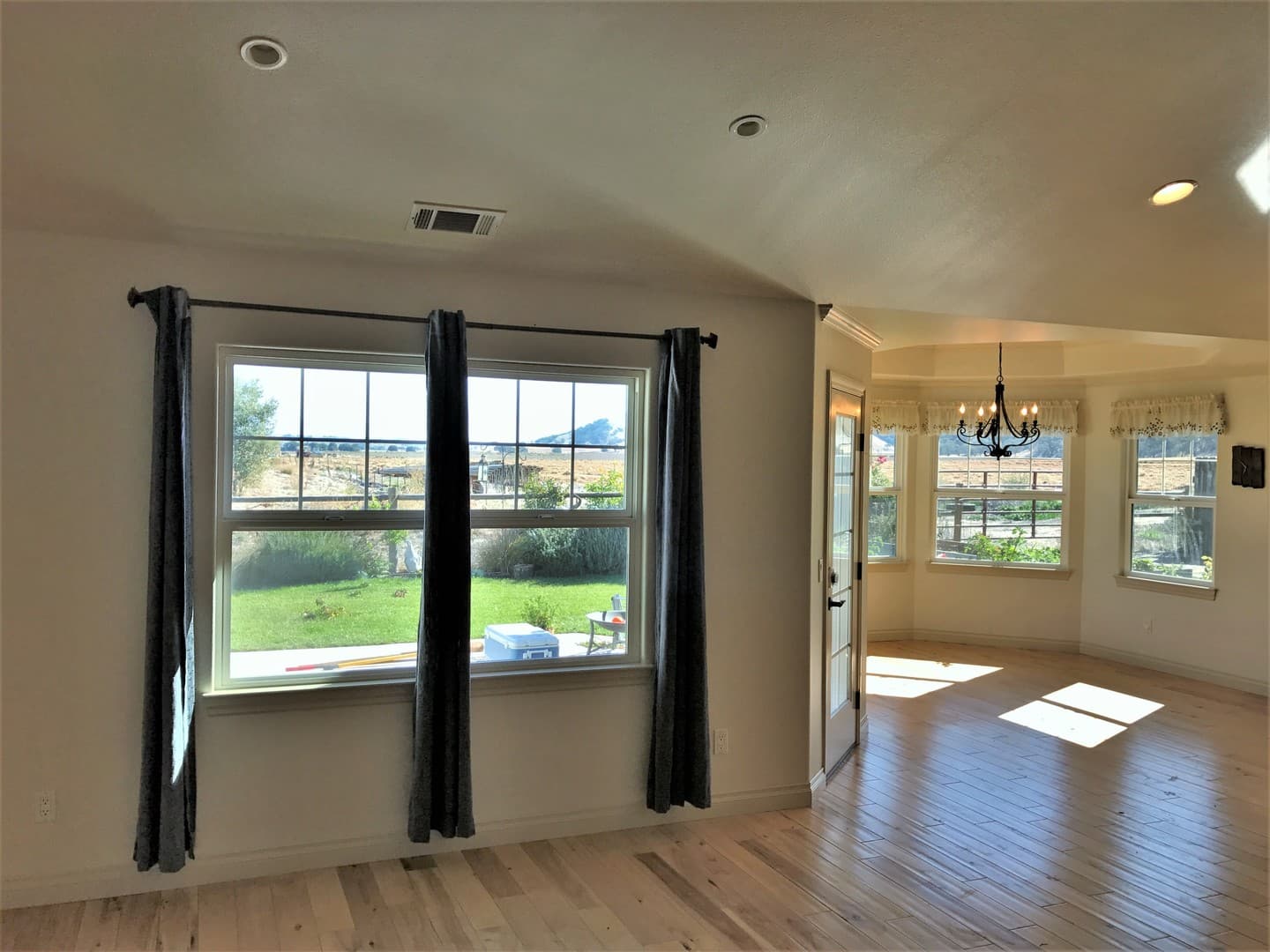 Los Alamos House: 588 Foxen Lane
