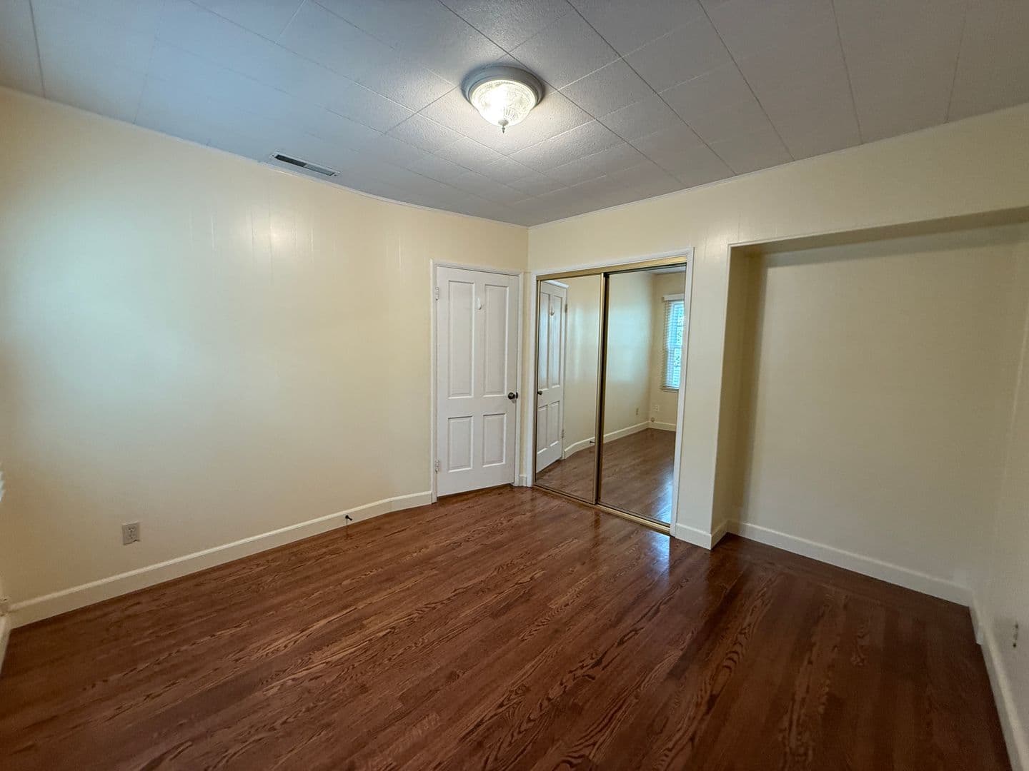 Santa Maria House: 411 E Camino Colegio