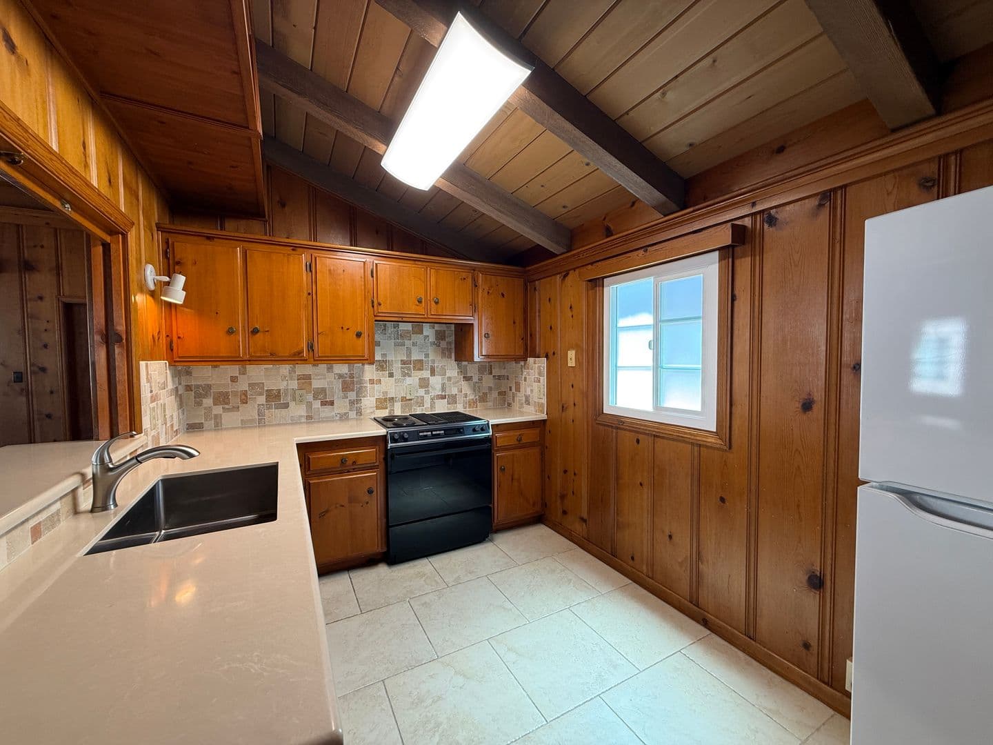 Santa Maria House: 161 Palm Court