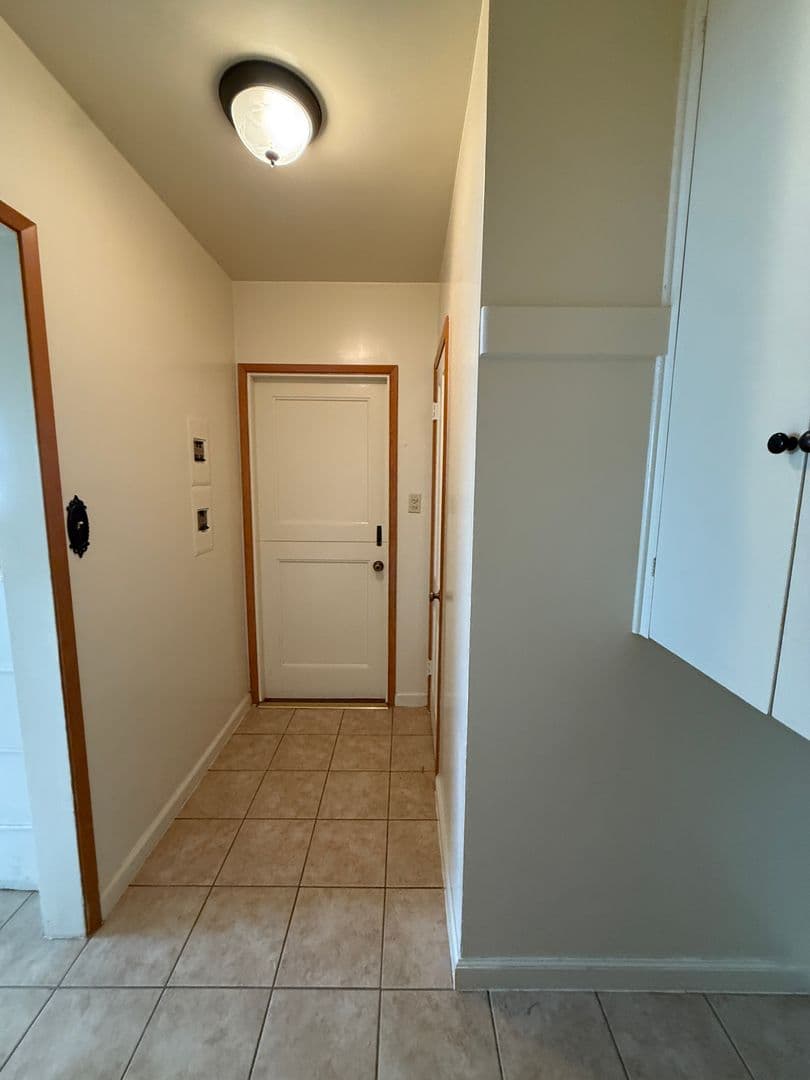 Santa Maria House: 411 E Camino Colegio