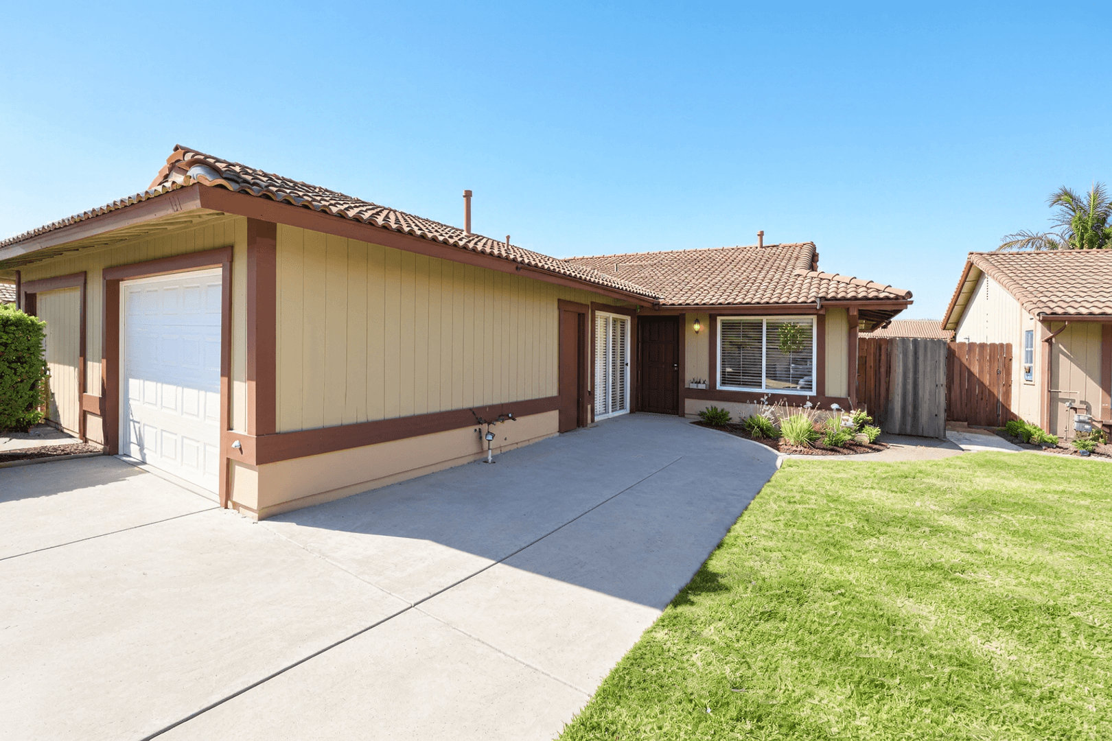 Lompoc House: 919 Oleander Street