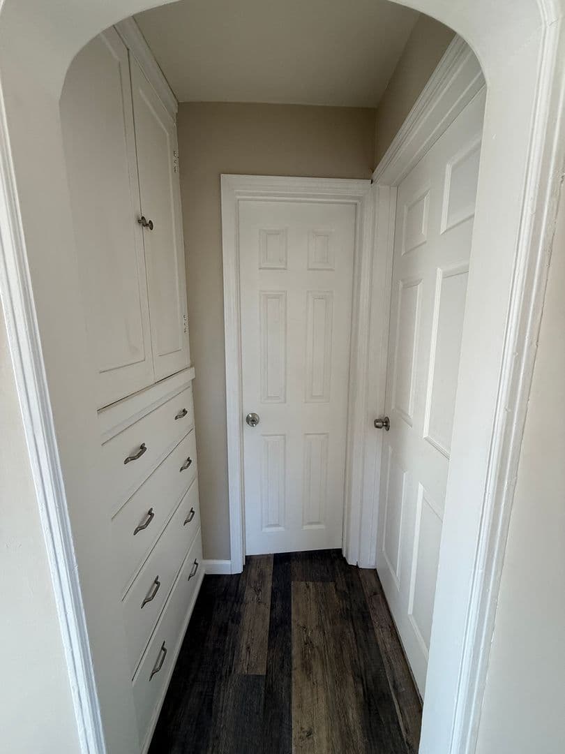Santa Maria House: 217 S Gray Street