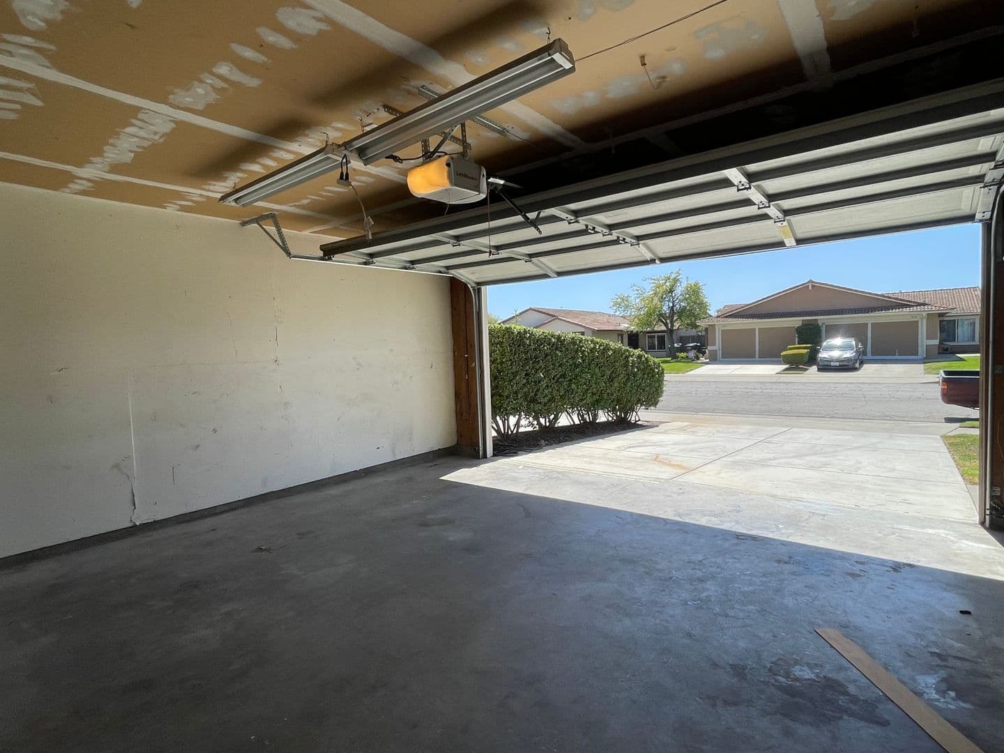 Lompoc House: 918 North N Place