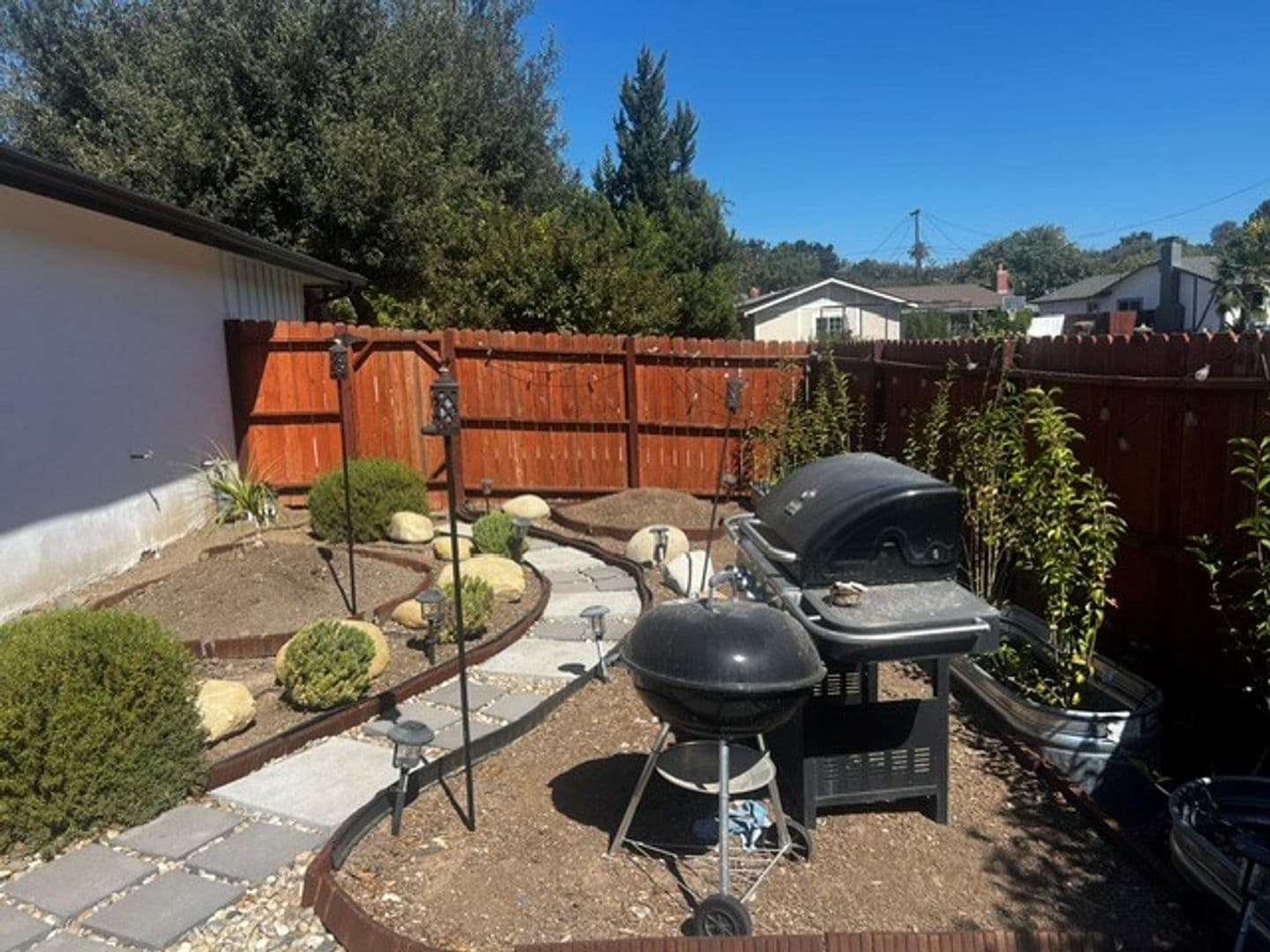 Solvang House: 1656 Juniper Avenue