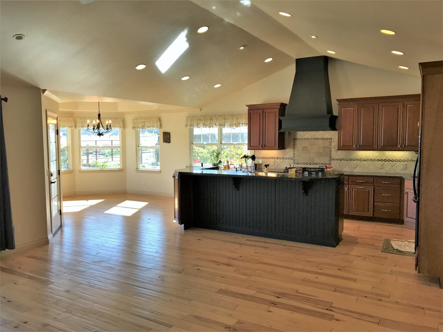 Los Alamos House: 588 Foxen Lane