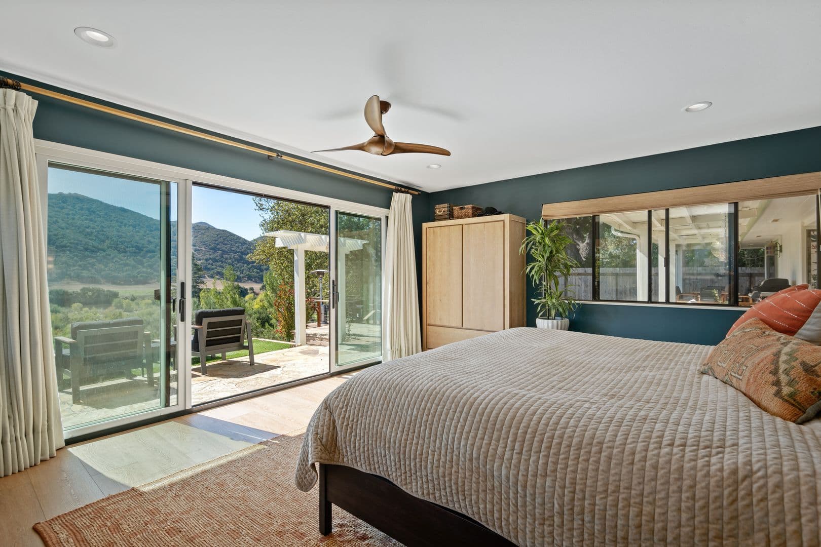 Solvang House: 137 3rd Street