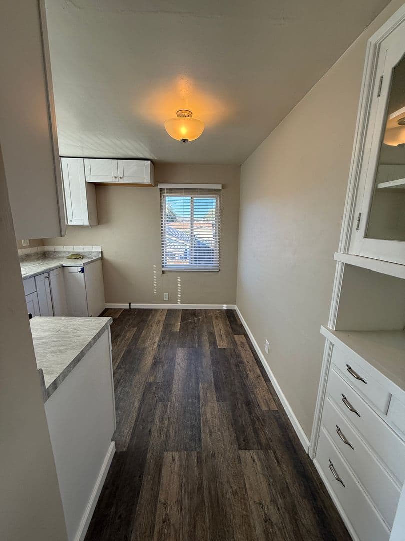 Santa Maria House: 217 S Gray Street