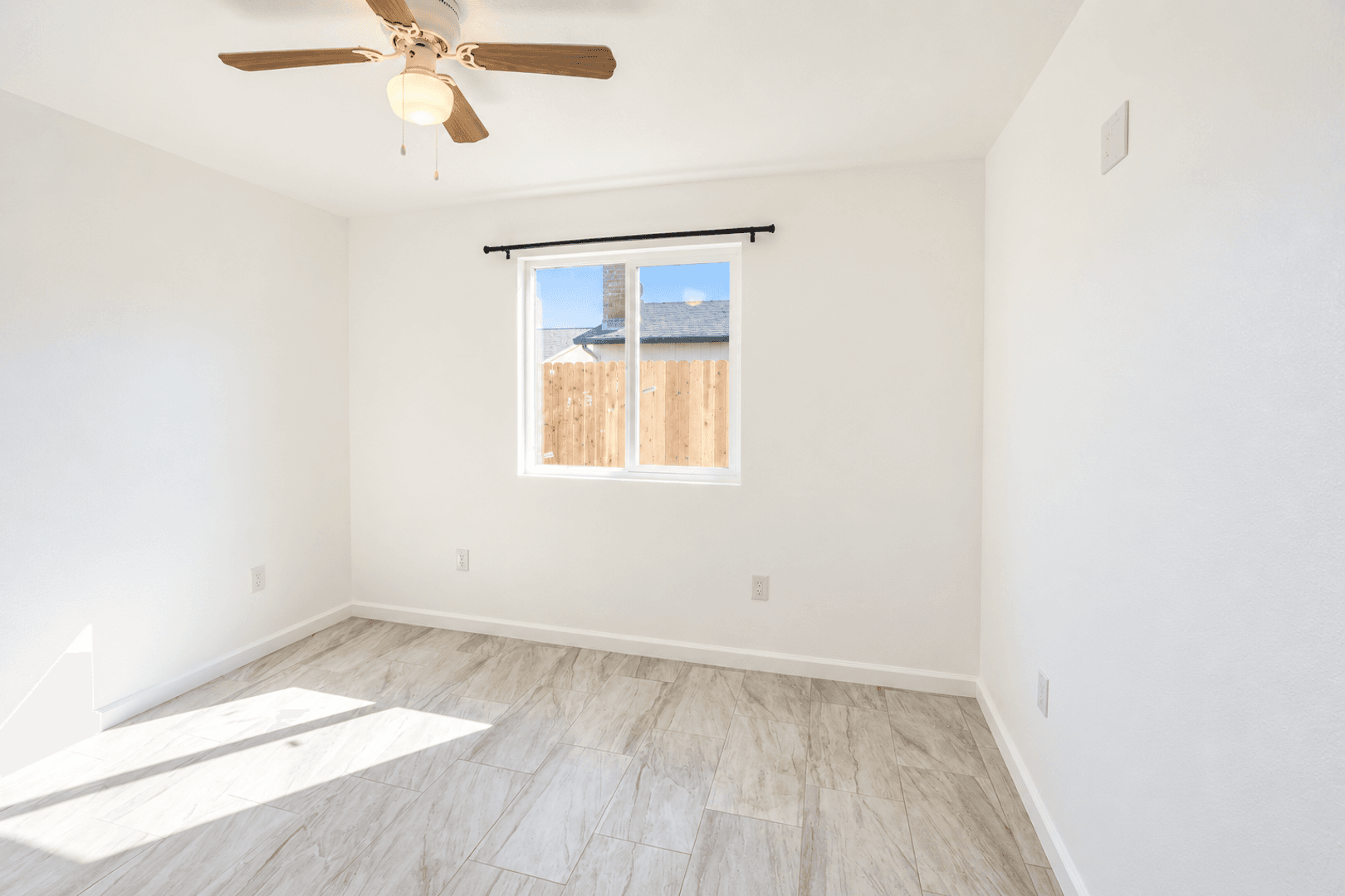 Lompoc House: 223 North B Street, Unit A