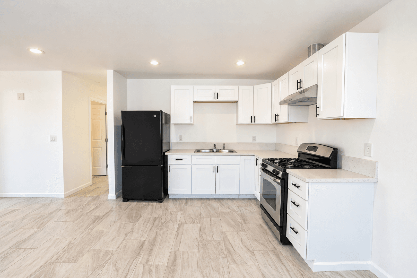 Lompoc House: 223 North B Street, Unit A