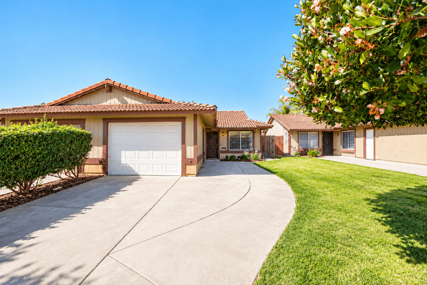 Lompoc House: 919 Oleander Street