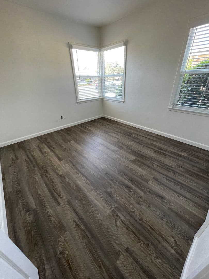 Lompoc Apartment: 130 North G Street