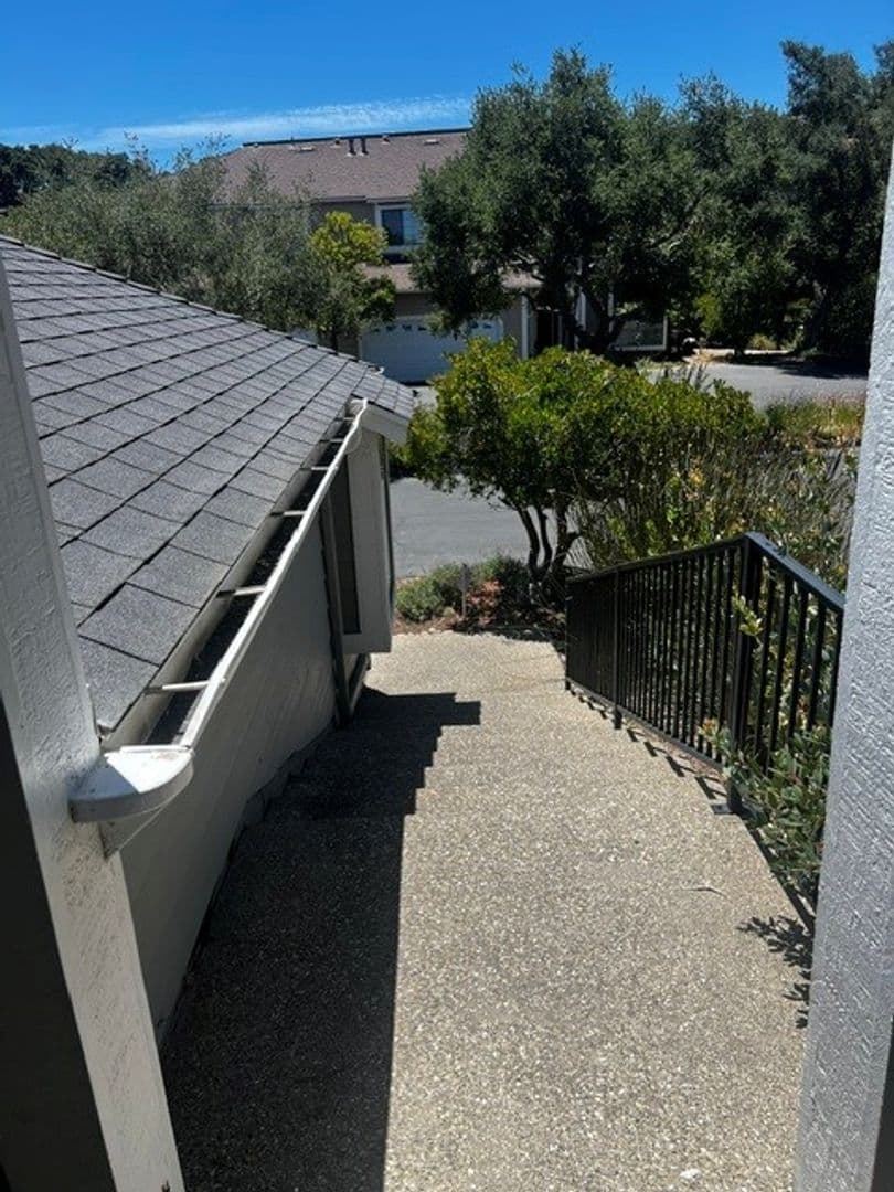 Solvang House: 736 Hillside Drive