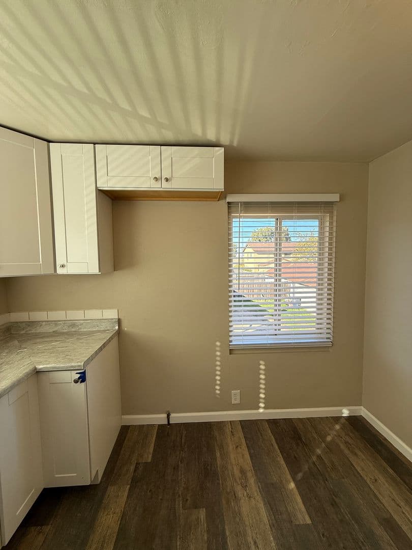 Santa Maria House: 217 S Gray Street