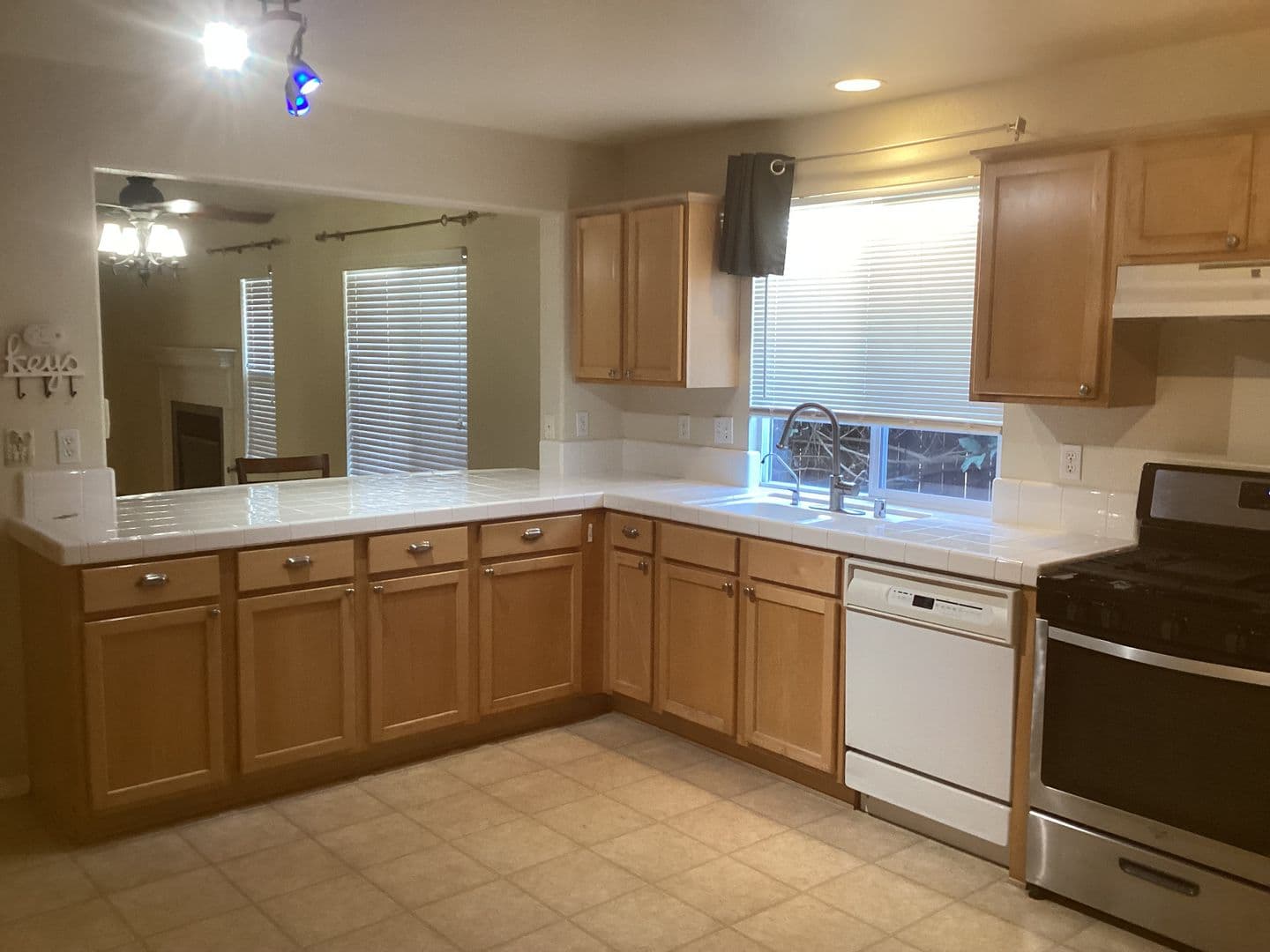 Santa Maria House: 1844 Evelyn Ct