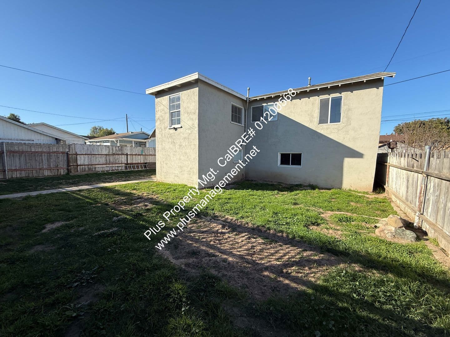 Santa Maria House: 217 S Gray Street