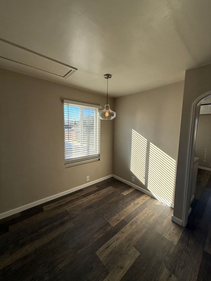 Santa Maria House: 217 S Gray Street