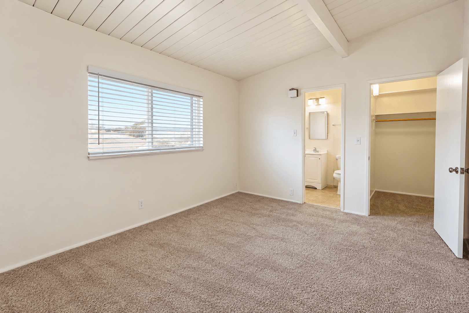 Lompoc Apartment: 117-121 South "K" Street
