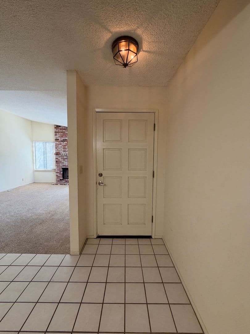 Santa Maria Condo: 1212 Jackie Lane