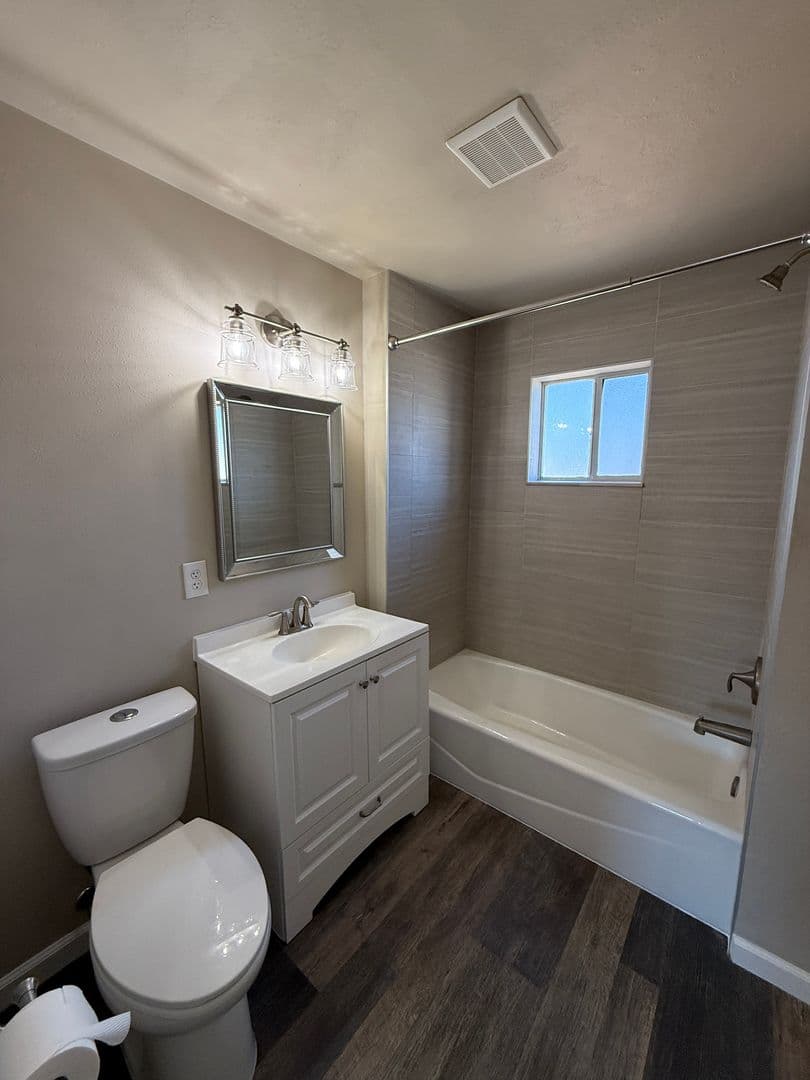 Santa Maria House: 217 S Gray Street