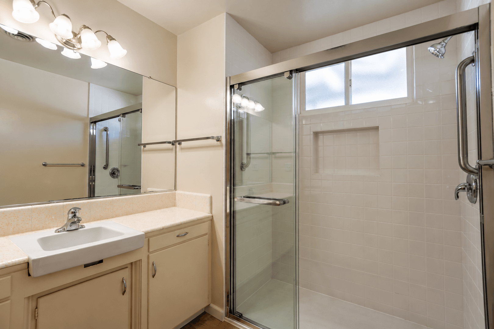 Lompoc Apartment: 334 South "K" Street