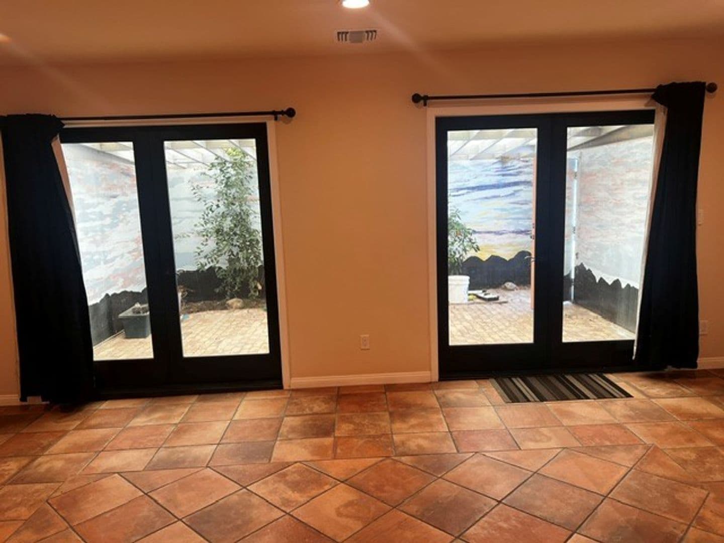 Santa Ynez House: 1701 Calzada Avenue
