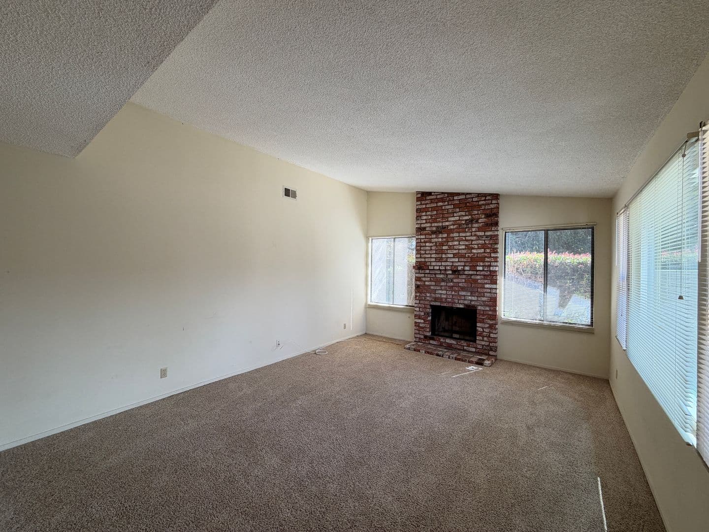 Santa Maria Condo: 1212 Jackie Lane