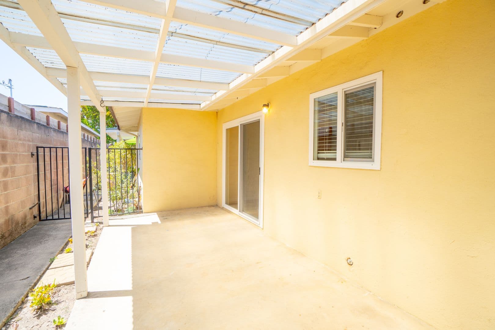 Lompoc Apartment: 334 South "K" Street