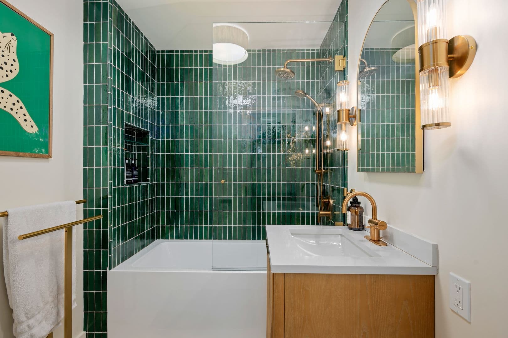 Solvang House: 137 3rd Street