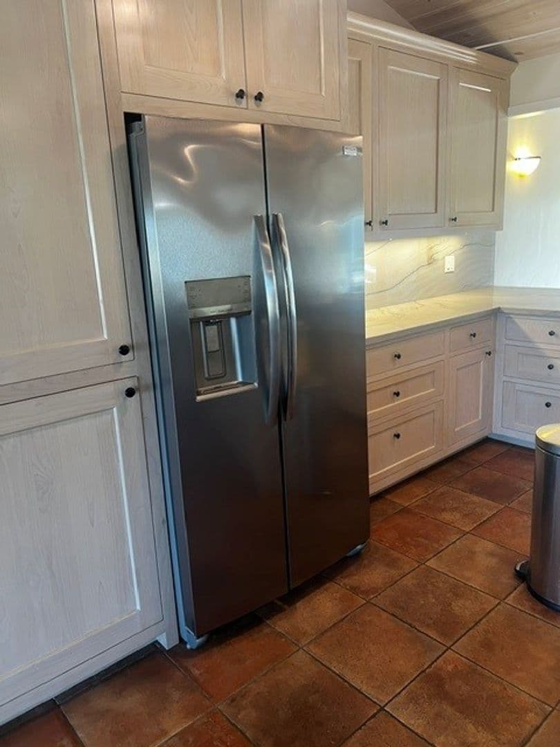 Santa Ynez House: 1701 Calzada Avenue