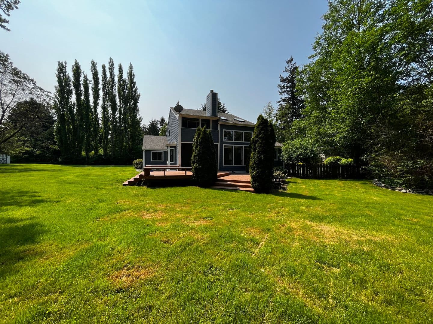 Oak Harbor House: 1856 Sloop Place