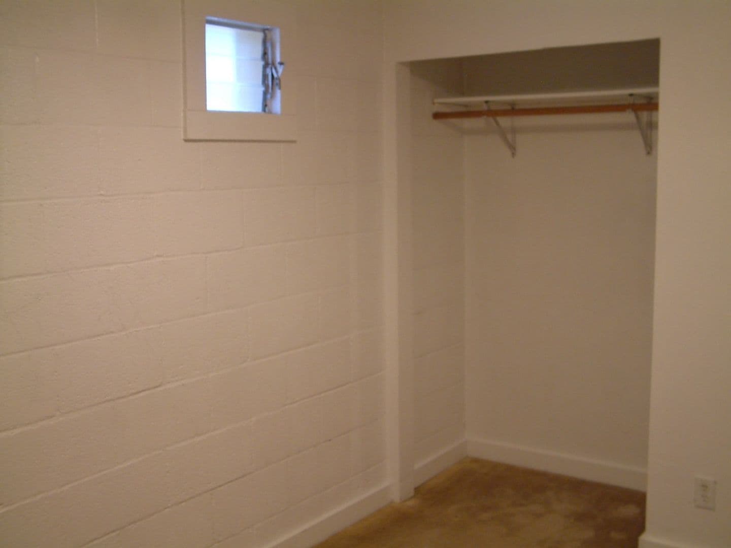 Oak Harbor Apartment: 3125 N. Oak Harbor Road