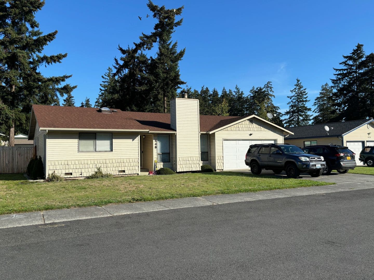 Oak Harbor House: 448 NW 7th Ave