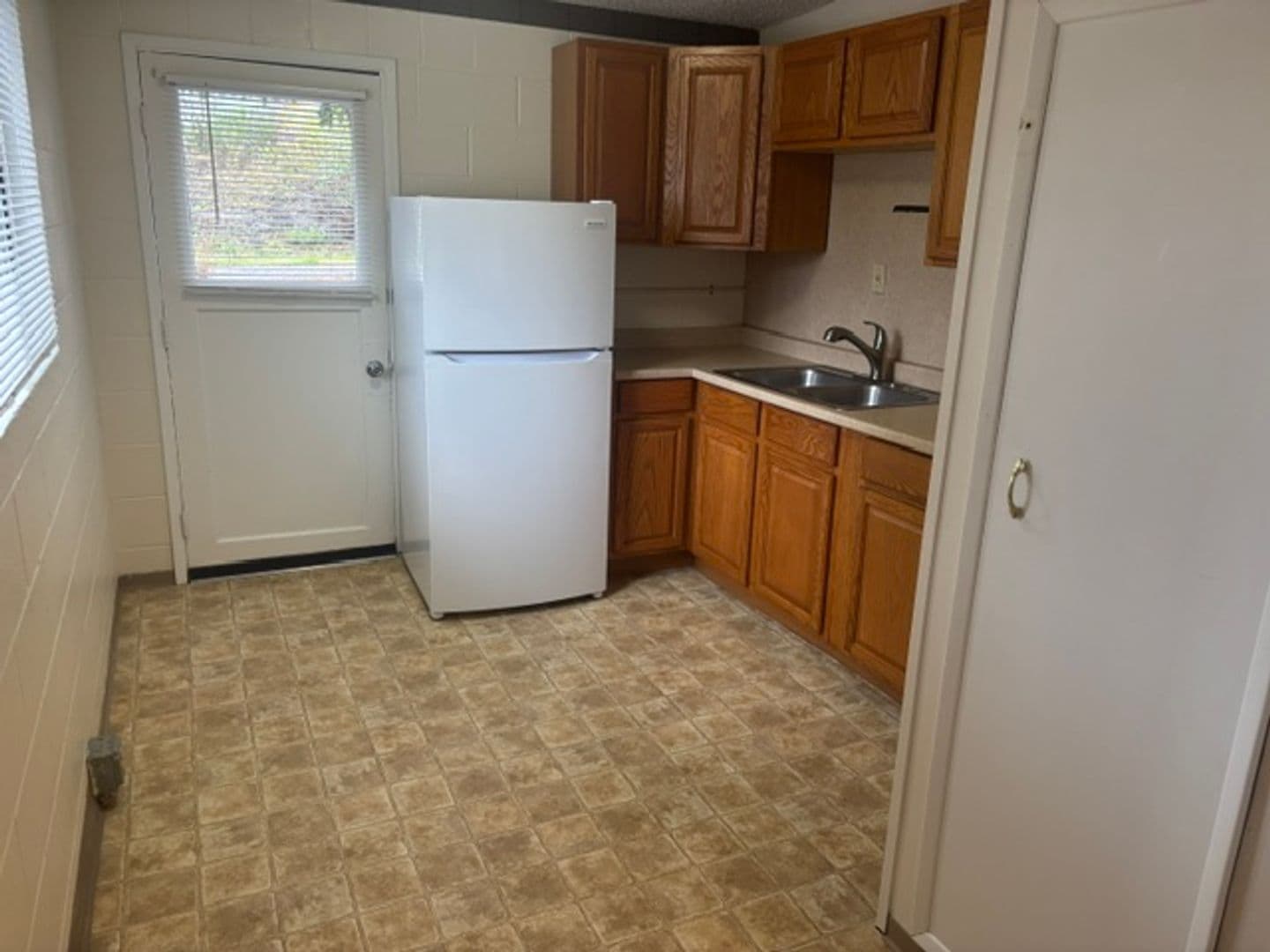 Oak Harbor Apartment: 3125 N. Oak Harbor Road