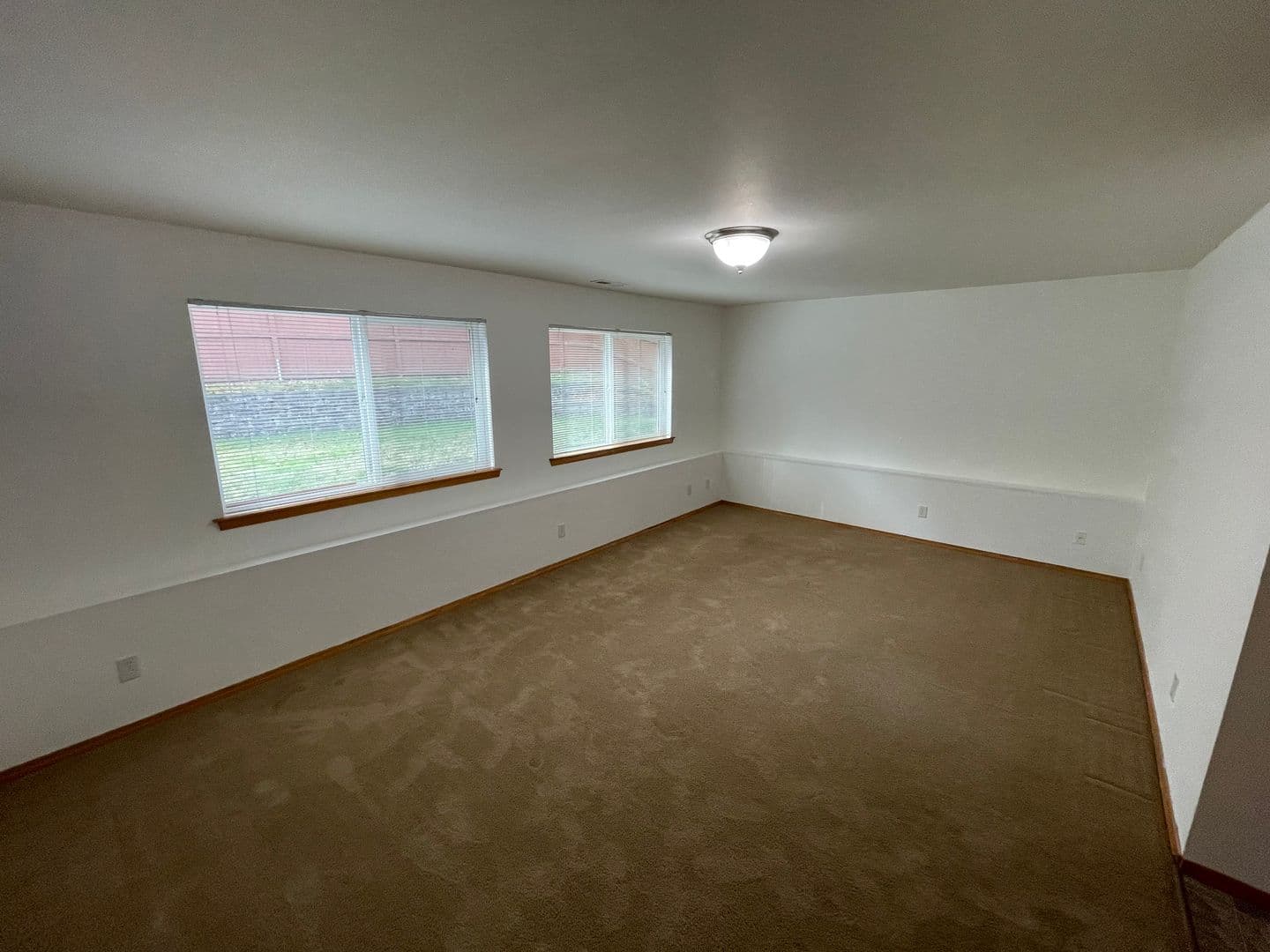 Oak Harbor House: 1337 NW Redwing Dr.