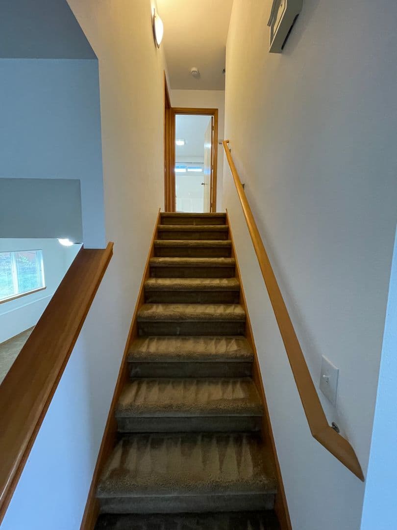 Oak Harbor House: 1337 NW Redwing Dr.