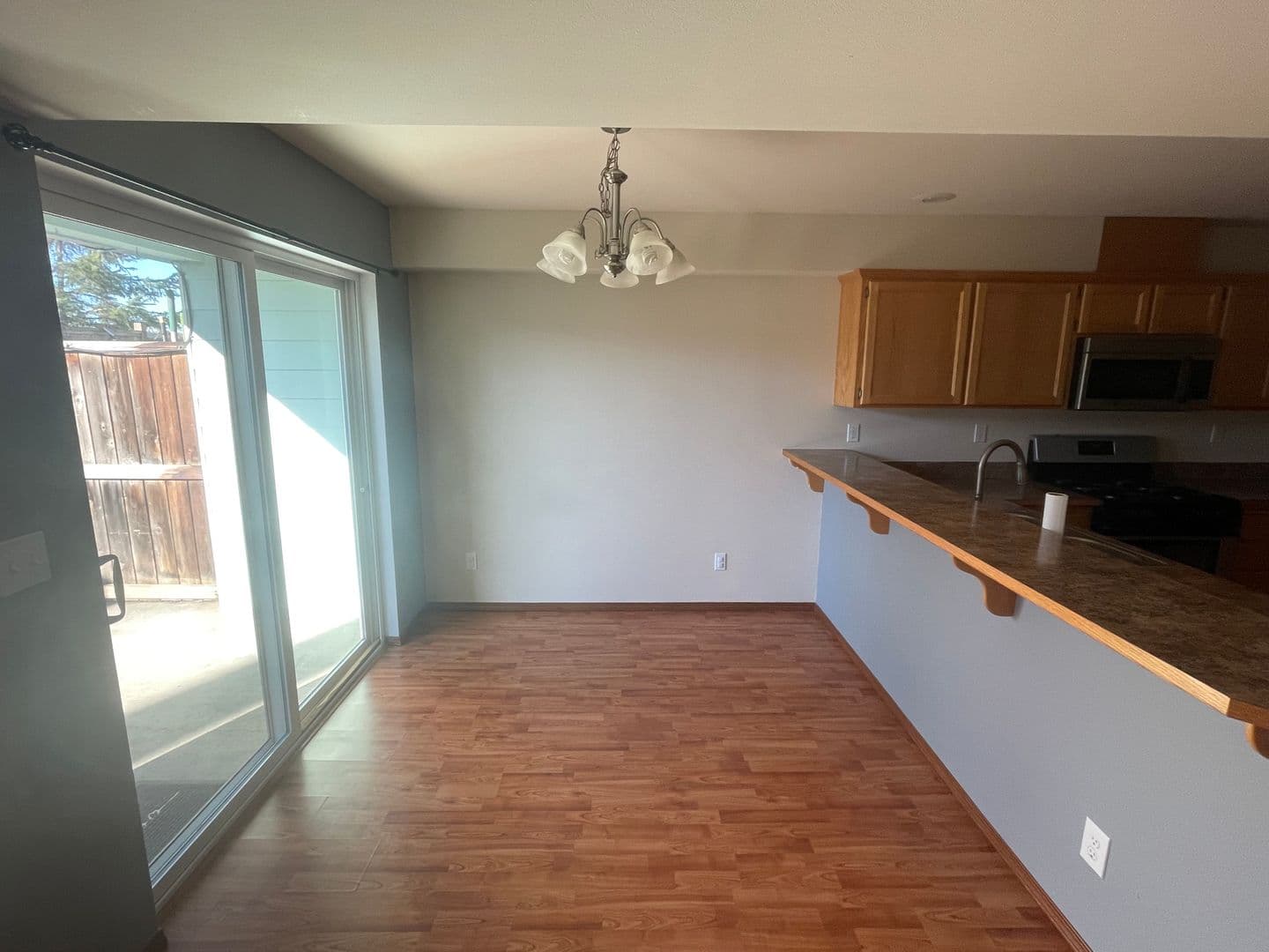 Oak Harbor House: 155 NE Melrose Dr.