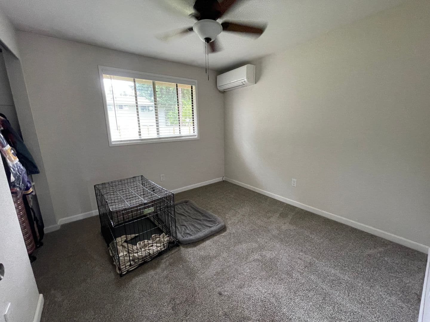 Oak Harbor House: 448 NW 7th Ave
