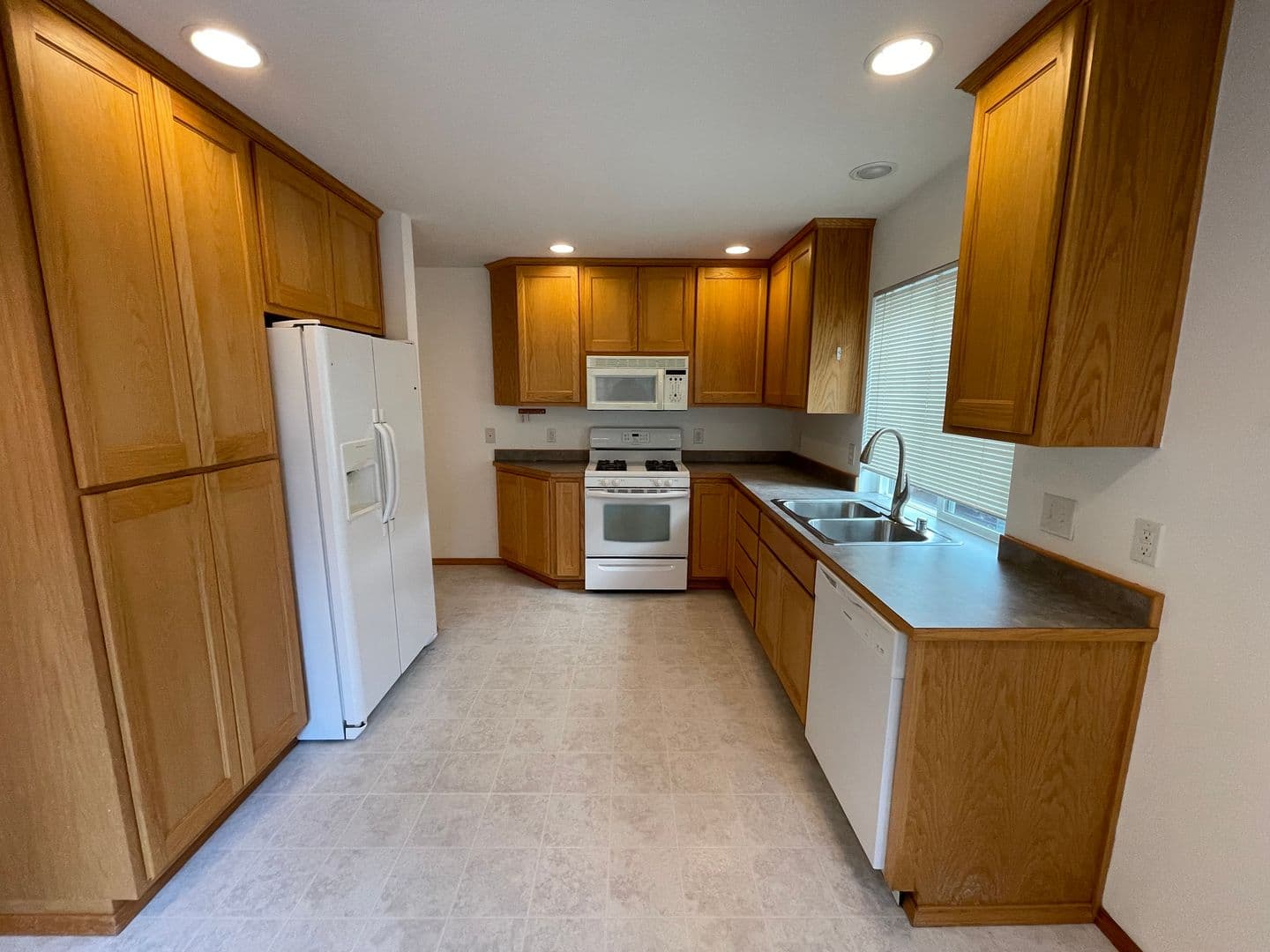 Oak Harbor House: 1337 NW Redwing Dr.