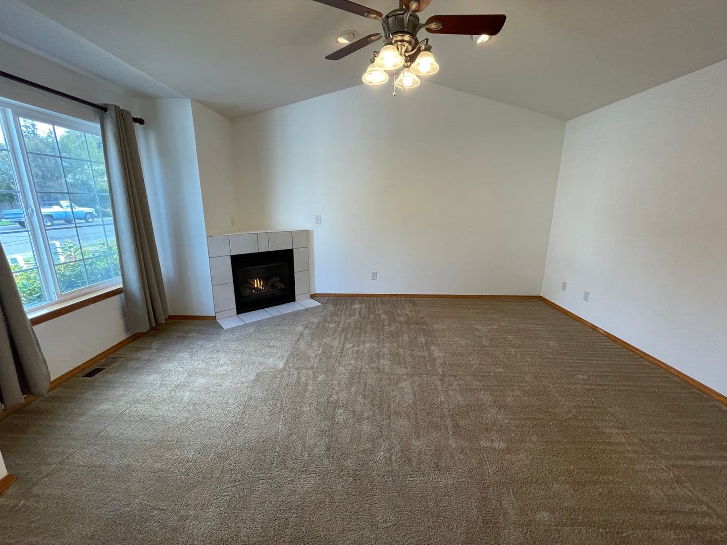 Oak Harbor House: 1337 NW Redwing Dr.