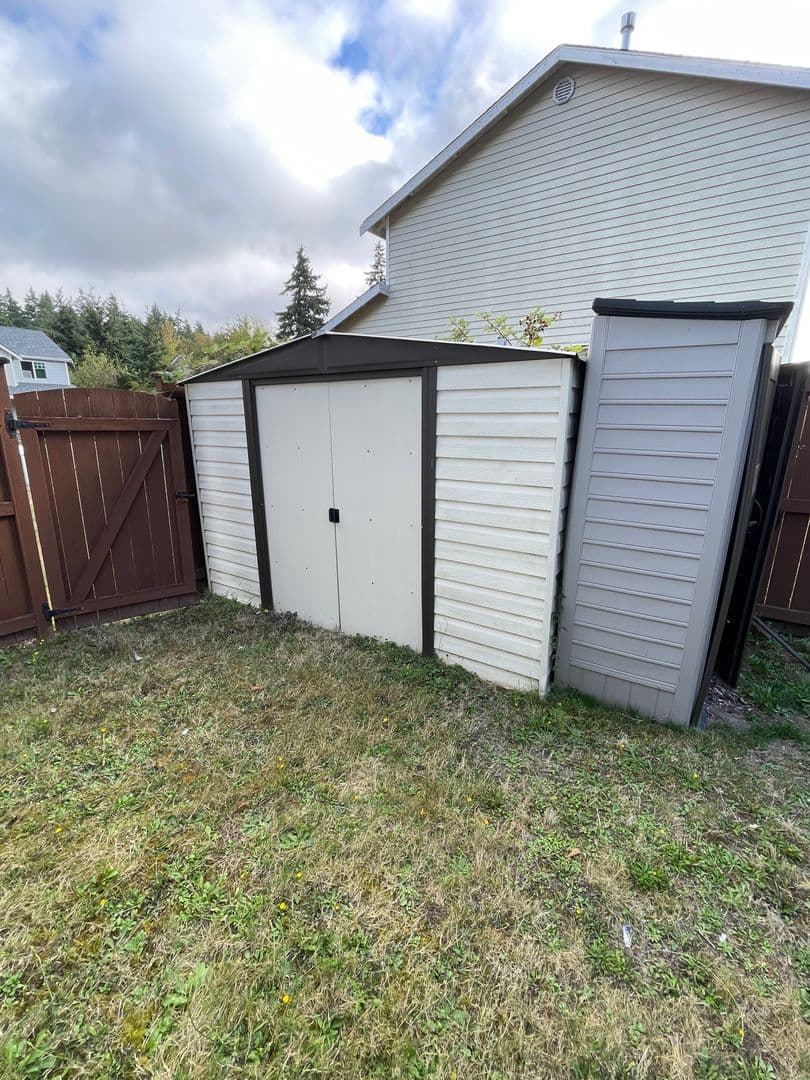 Oak Harbor House: 1337 NW Redwing Dr.